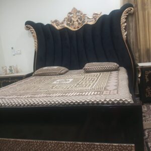 Black poshish luxury bed