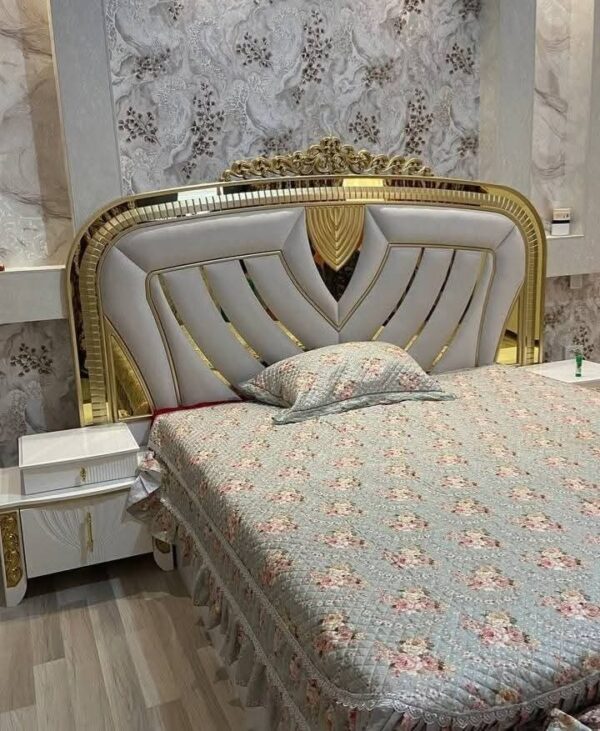 Grey poshish bed