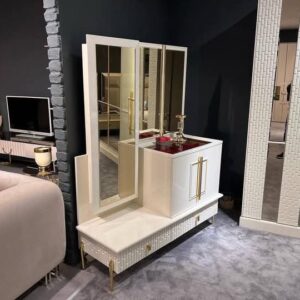 Stylish dressing table in white