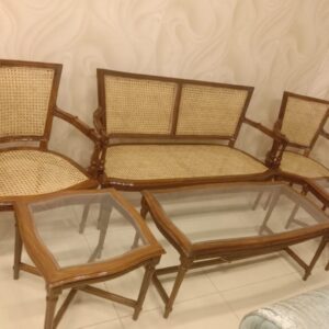 Woody table or chair set